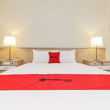 Reddoorz Premium Near Ragunan Zoo 2 Jacarta Exterior foto