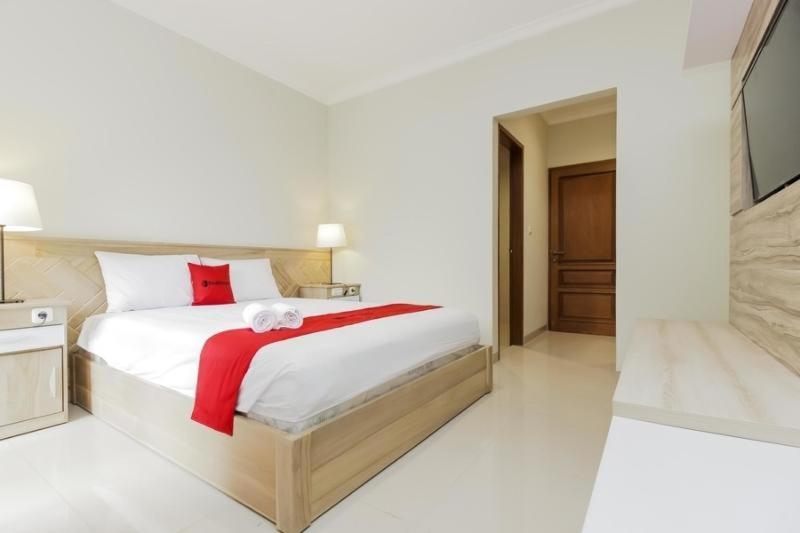 Reddoorz Premium Near Ragunan Zoo 2 Jacarta Quarto foto
